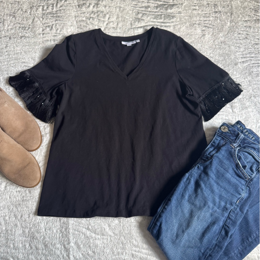 🎉Like New! Chico's Black V-Neck Top with Fringe Sleeves